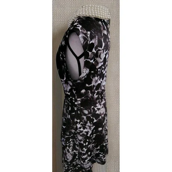 Betsey Johnson Dress Size 12 Pearled Collar Floral Sleeveless Zip Lined - Picture 9 of 14